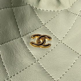 Сумка Chanel 26S «Фу-бао» A. Эта сумка