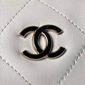 Сумка Chanel 26P через плечо в стиле «