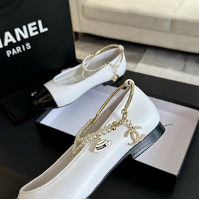 CHANEL — вечная классика ： двухцветны