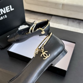 CHANEL — вечная классика ： двухцветны