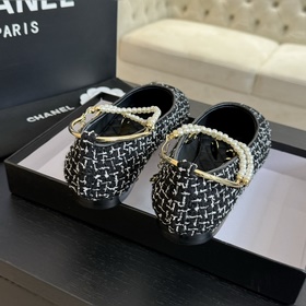 CHANEL — вечная классика ： двухцветны