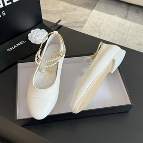 CHANEL — вечная классика ： двухцветны