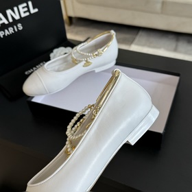 CHANEL — вечная классика ： двухцветны