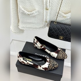Сандалии CHANEL из серии «Double C Pat