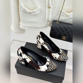 Сандалии CHANEL из серии «Double C Pat