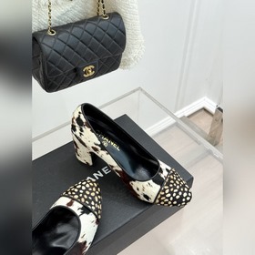 Сандалии CHANEL из серии «Double C Pat