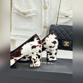 Сандалии CHANEL из серии «Double C Pat