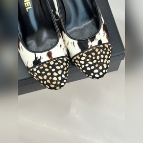 Сандалии CHANEL из серии «Double C Pat