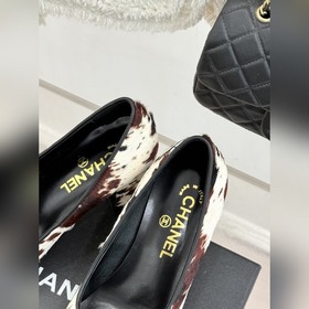 Сандалии CHANEL из серии «Double C Pat