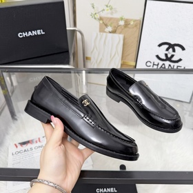 Лодочки CHANEL из новой коллекции — на
