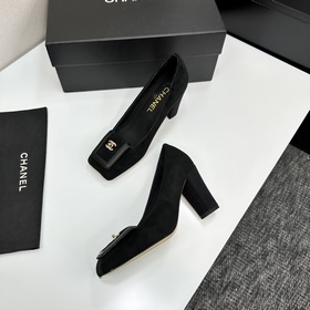 Chanel 2026 — незаменимый элемент осен