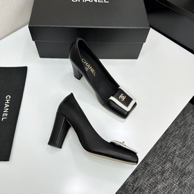 Chanel 2026 — незаменимый элемент осен