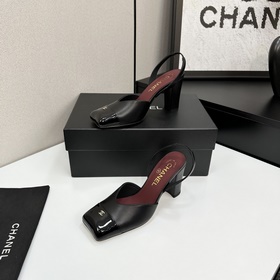 Chanel 2026 — незаменимый элемент осен