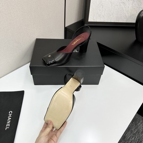 Chanel 2026 — незаменимый элемент осен