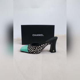 CHANE — классические босоножки на каб