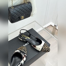 Сандалии CHANEL из серии «Double C Pat