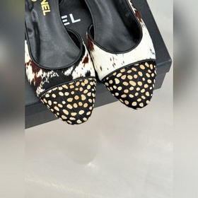 Сандалии CHANEL из серии «Double C Pat