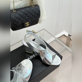 CHANEL — классические сандалии на толс