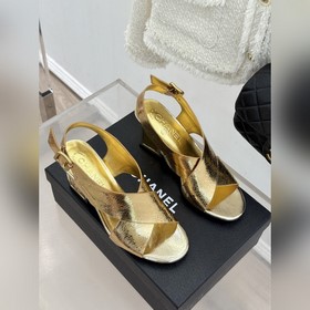 CHANEL — классические сандалии на толс