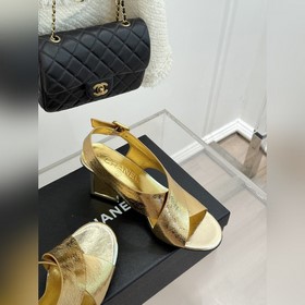 CHANEL — классические сандалии на толс