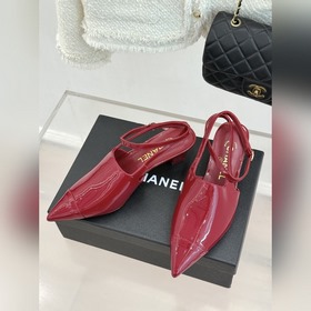 Сандалии CHANEL с заниженной пяткой, з