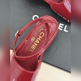 Сандалии CHANEL с заниженной пяткой, з