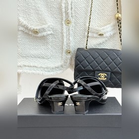 Сандалии CHANEL с заниженной пяткой, з