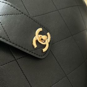 Сумка CHANEL из весенне-летней коллекц