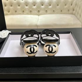Классические тапочки CHANEL с жемчужны