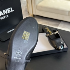 Новинка лета 2024 от CHANEL： ботильо