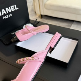Новинка лета 2024 от CHANEL： босоножки