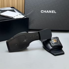 Сандалии CHANEL с квадратным носком и 