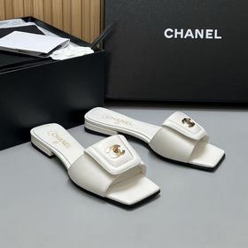 Сандалии CHANEL с квадратным носком и 