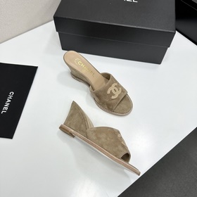 Chanel 2026 — незаменимый элемент осен