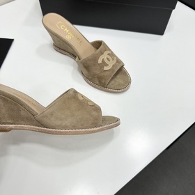 Chanel 2026 — незаменимый элемент осен