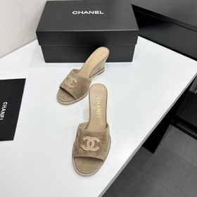 Chanel 2026 — незаменимый элемент осен