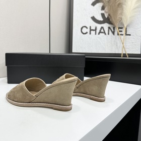 Chanel 2026 — незаменимый элемент осен