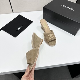 Chanel 2026 — незаменимый элемент осен