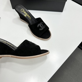 Chanel 2026 — незаменимый элемент осен