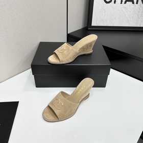 Chanel 2026 — незаменимый элемент осен