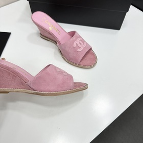 Chanel 2026 — незаменимый элемент осен