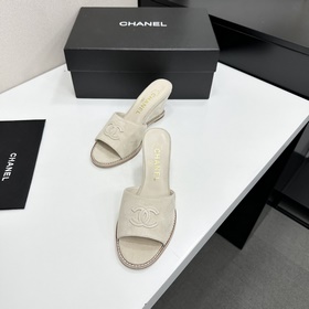 Chanel 2026 — незаменимый элемент осен