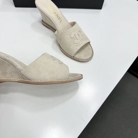 Chanel 2026 — незаменимый элемент осен