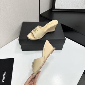 Chanel 2026 — незаменимый элемент осен