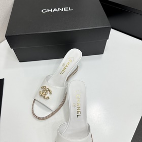 Chanel 2026 — незаменимый элемент осен