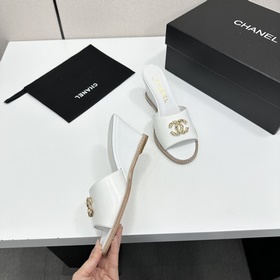 Chanel 2026 — незаменимый элемент осен