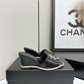 Chanel 2026 — незаменимый элемент осен