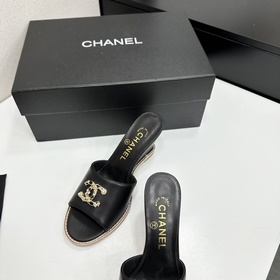 Chanel 2026 — незаменимый элемент осен