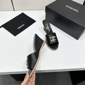 Chanel 2026 — незаменимый элемент осен