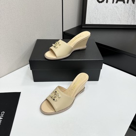 Chanel 2026 — незаменимый элемент осен